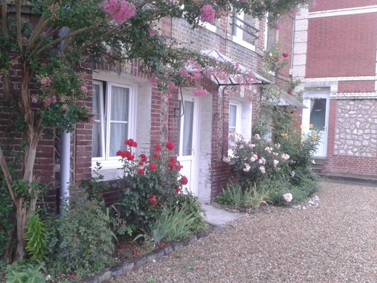Hotel Au Chateau Blanc Saint-Aubin-lès-Elbeuf Eksteriør billede